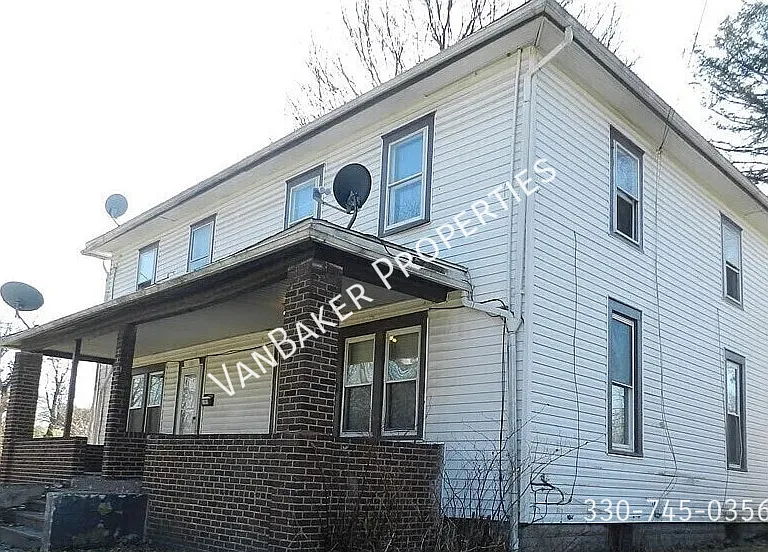 192 N Martha Ave #192 — Photo 1