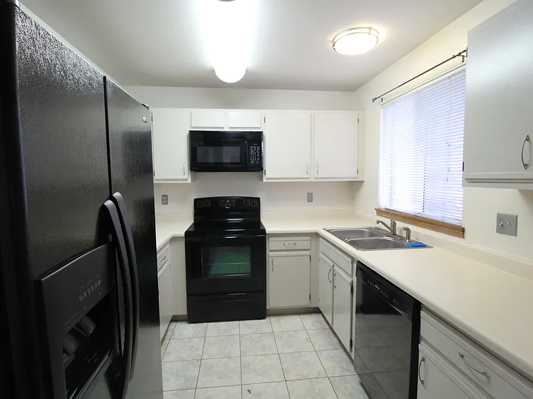 986 S Yukon St — Photo 15