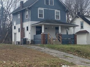 219 E Lucius Ave, Youngstown, OH