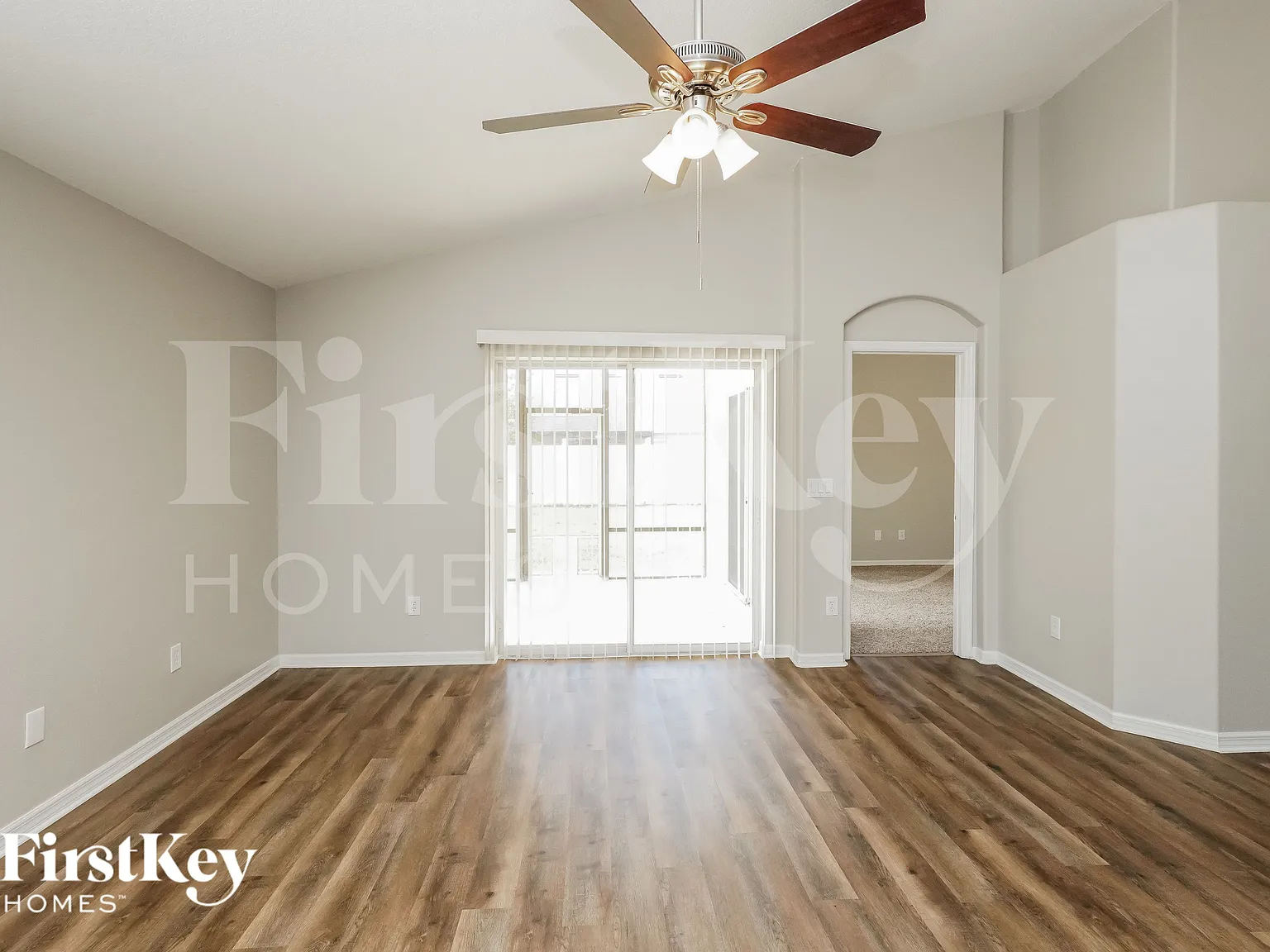 3 bed, 2.0 bath, 1695 sqft, $2,185 — Photo 3