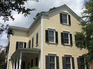 51 Eastlake Rd, Mount Pleasant, SC 29464