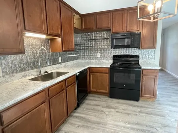 2804 Cedar Park Blvd, Richland Hills, TX 76118