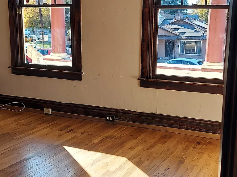 613 I St — Photo 6