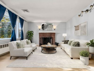 263 River St, Newton, MA, 02465