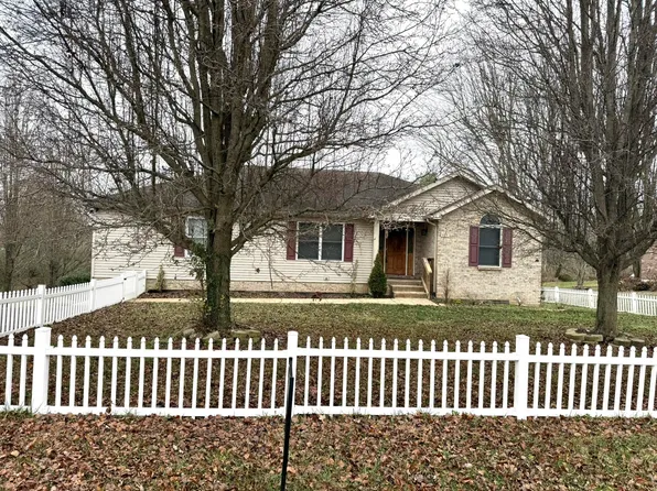 212 S Loop Dr, Stanford, KY 40484