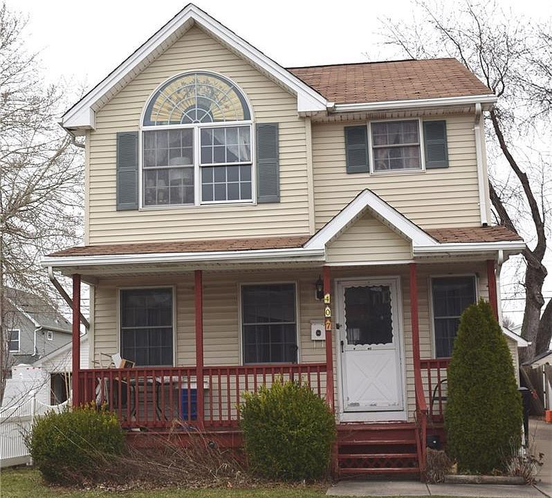 1st image of 407 University Ave