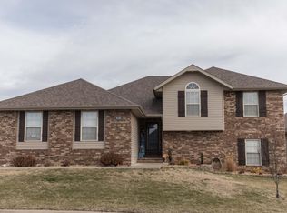 3130 N Albertha Ave, Springfield, MO 65803