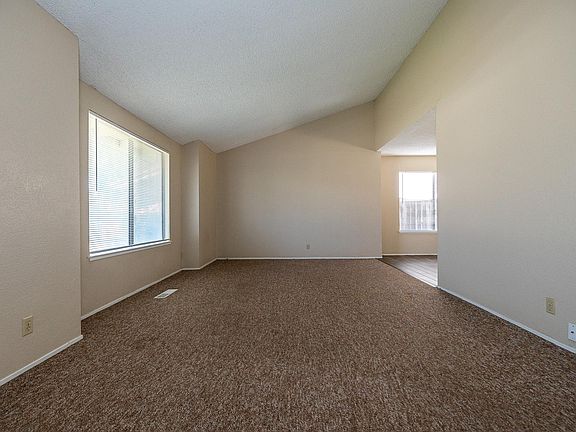 3rd image of 15750 La Mar Ct