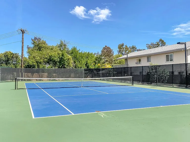15395 Lotus Cir — Photo 43