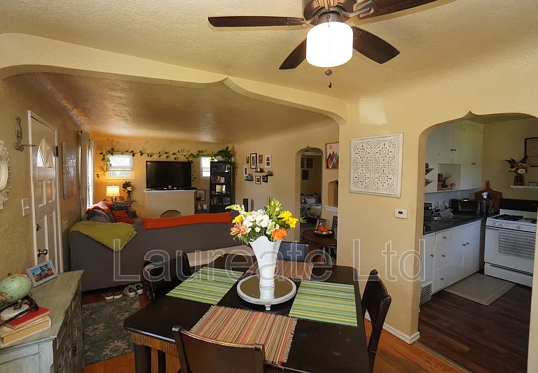 161 E Eastman Ave — Photo 3