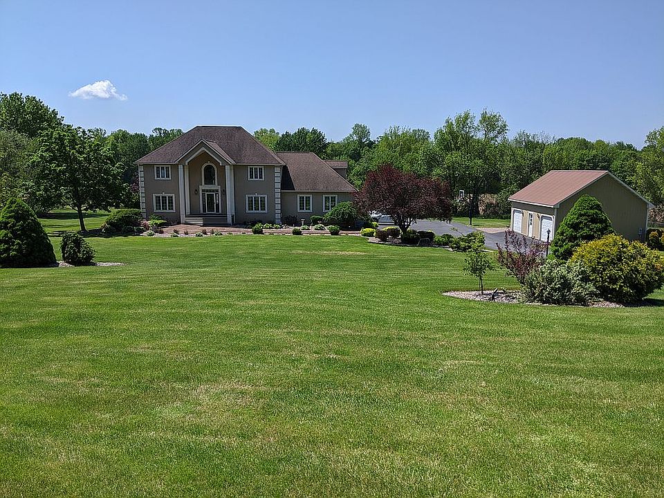 2nd image of 3450 Cold Springs Rd