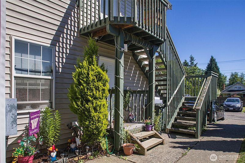 5th image of 2340 Main Street