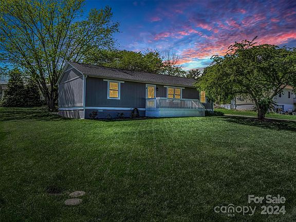 2nd image of 54 E Silverleaf Dr