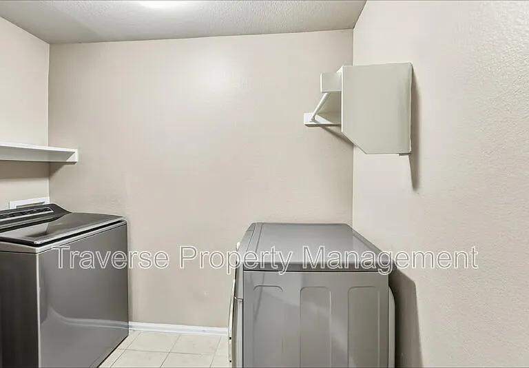 8440 Asheville Ln — Photo 23