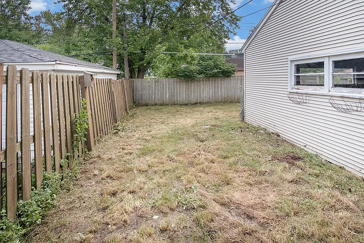 130 Plymouth Ave NE — Photo 6