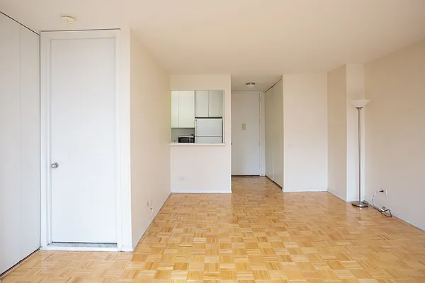 Rented by Gala West Realty LTD | media 10