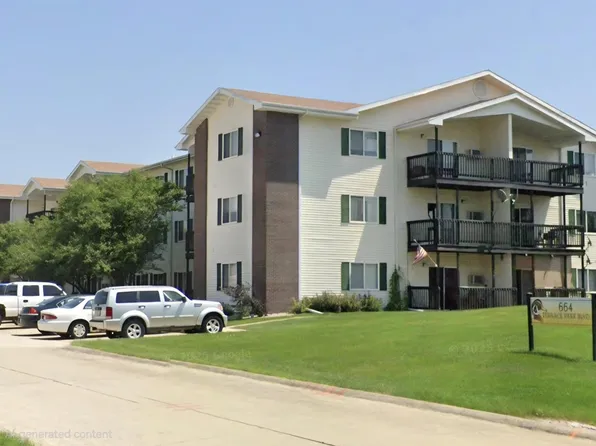 664 Terrace Park Blvd APT 8, Milford, IA 51351