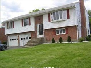 125 Morgan Cir, Wethersfield, CT 06109