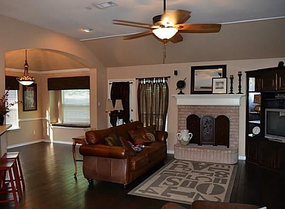 2nd image of 7758 Sunnydale Ct