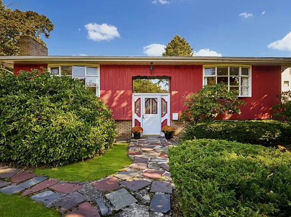 101 Arlington St, Medford, MA 02155