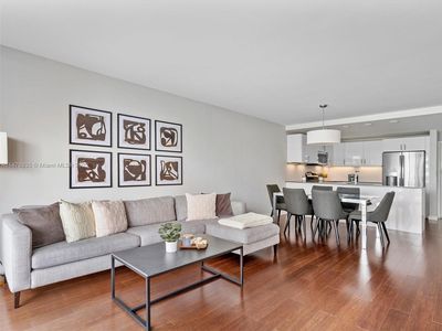 600 NE 36th St APT 207, Miami, FL, 33137