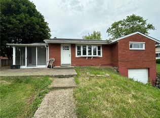 312 Ewings Mill Rd, Coraopolis, PA 15108