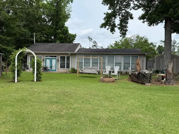7758 Fairchild Dr, Donalsonville, GA 39845