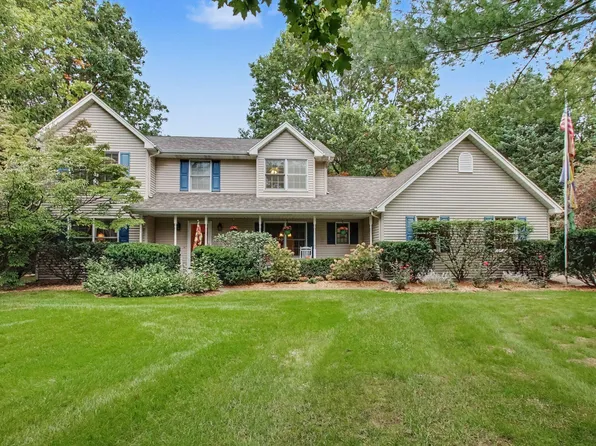 9737 Firefly Ave, Galesburg, MI 49053