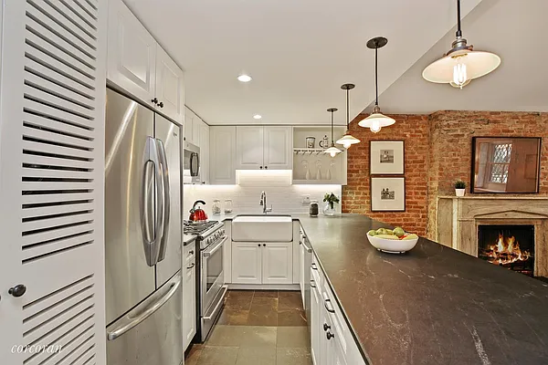 Sold by Corcoran | media 19