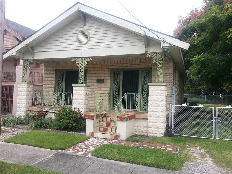 1st image of 1323 Elmira Ave