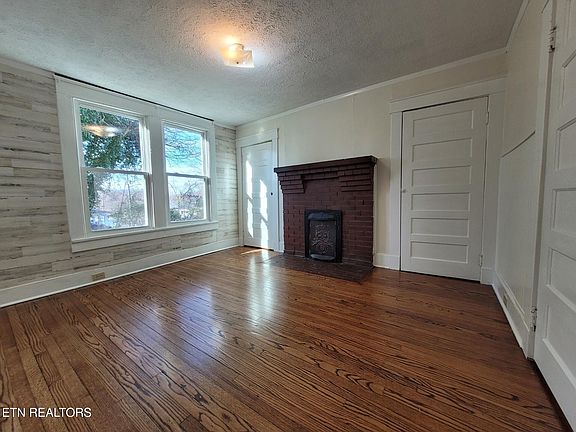 5th image of 4327 Immanuel St