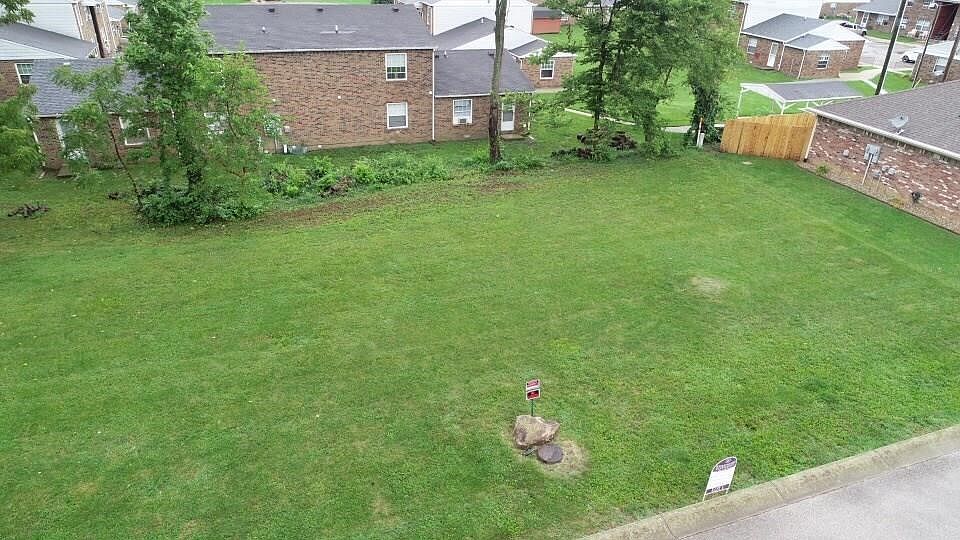 2nd image of 622 Peper Dr