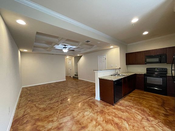 3rd image of 6339 Melanzane Ave Unit 2