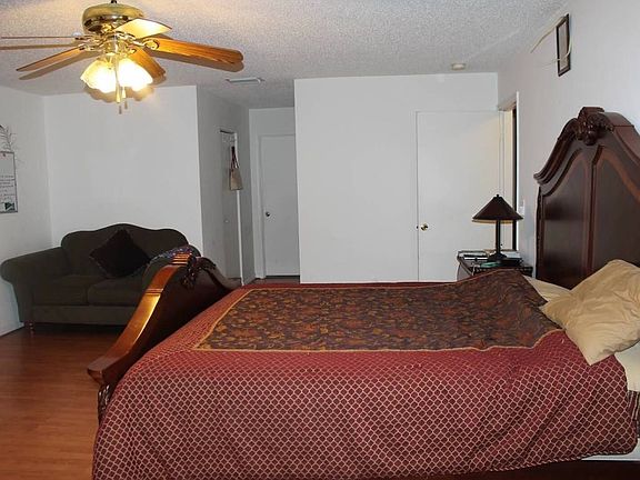 4th image of 6600 Rivermill Club Dr