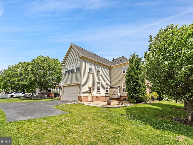 11701 Town Green Rd — Photo 2
