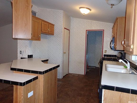 2nd image of 15761 Woods St Space 19