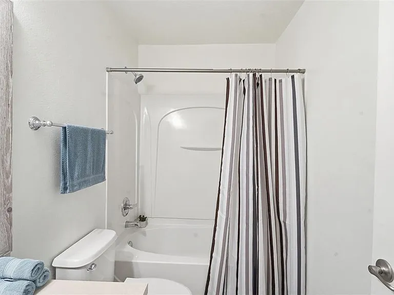 13020 Auburn Cove Ln — Photo 24