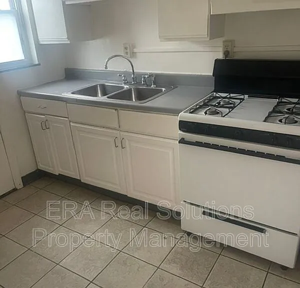 47 N Hampton Rd #D — Photo 13