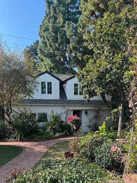 Alta Ave, Santa Monica — Photo 1