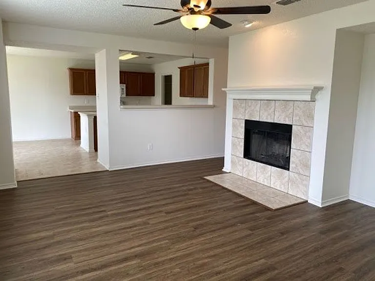 1101 Mustang Ridge Dr — Photo 6
