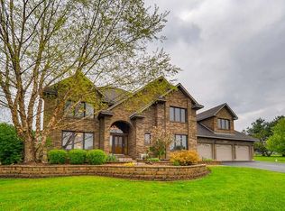 10N701 Highland Trl, Hampshire, IL 60140