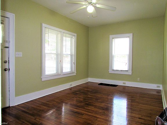 2nd image of 1528 Cole Ave NE
