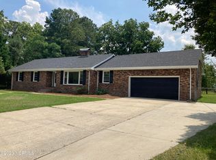 904 Rosanne Dr, Kinston, NC 28504