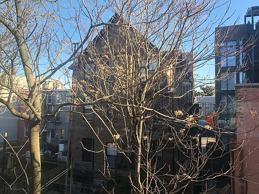 Rented by Bold New York | media 7