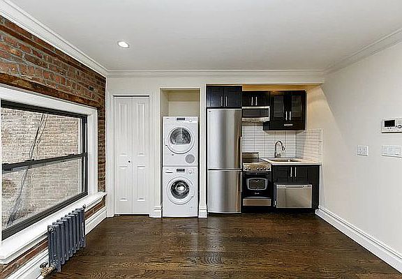 2nd image of 222 E 12th St #5R