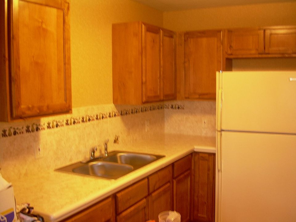 2nd image of 511 Santa Monica St #1