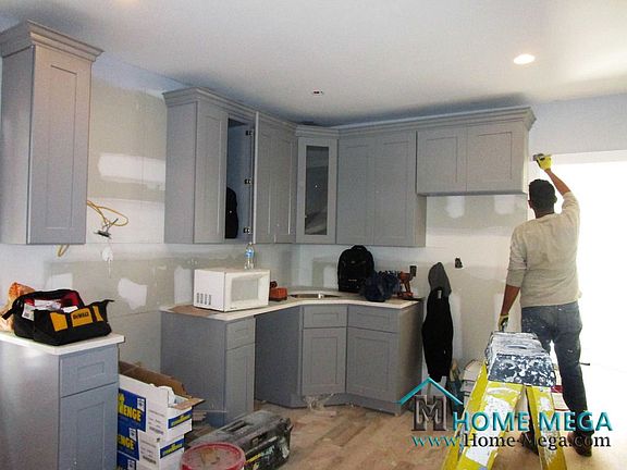 4th image of 11440 146th St