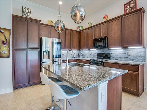 3rd image of 8101 Dunlin Dr