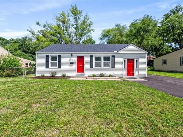 3102 NE 55th St, Kansas City, MO 64119