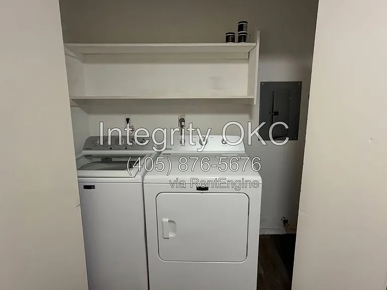 2614 Elwood Dr — Photo 22